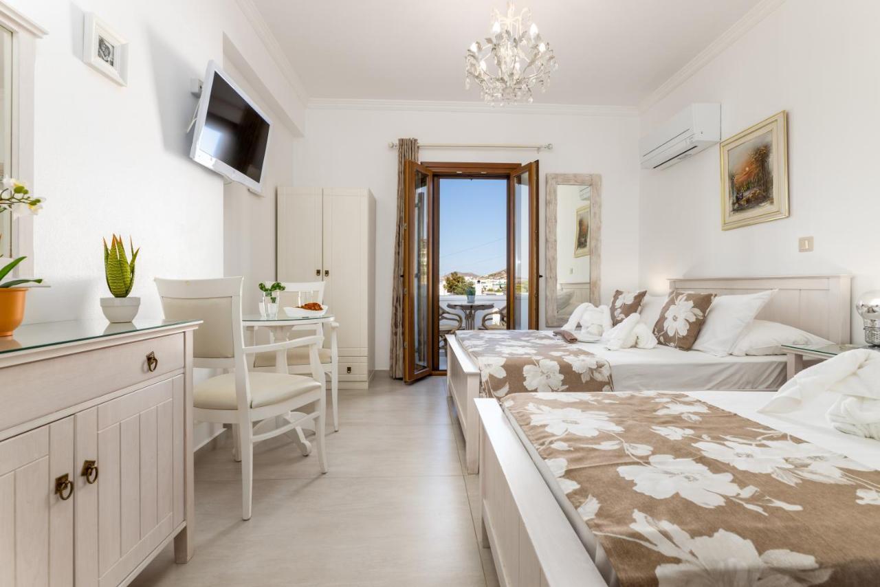 Panos Luxury Studios Páros Exteriör bild