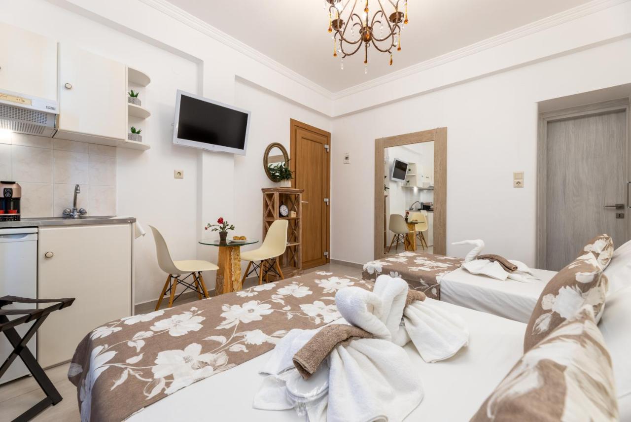 Panos Luxury Studios Páros Exteriör bild